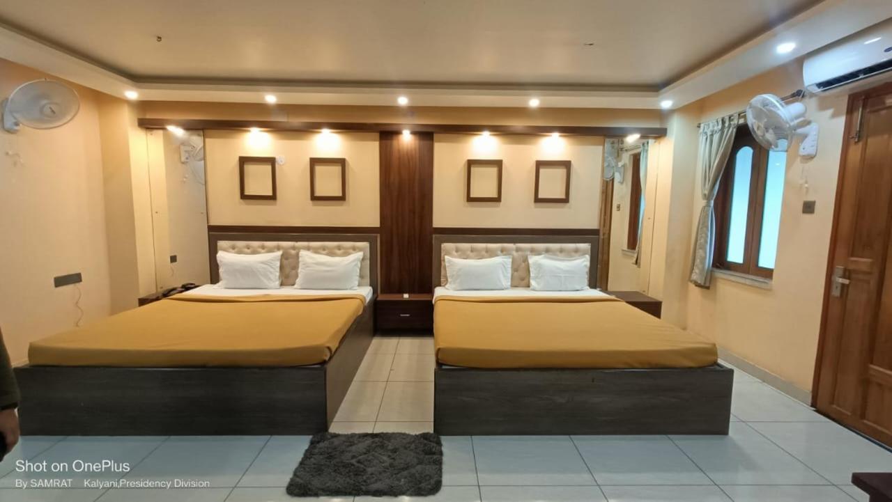 Hotel Trisplanet à Kalyani Extérieur photo