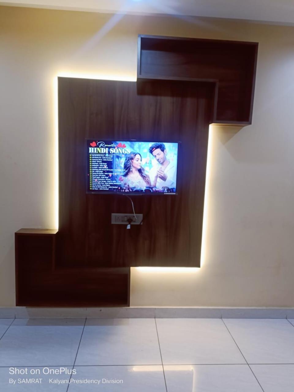 Hotel Trisplanet à Kalyani Extérieur photo